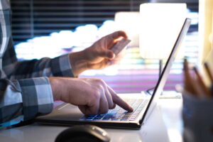 valida es una herramienta contra el fraude en internet de tipo documental